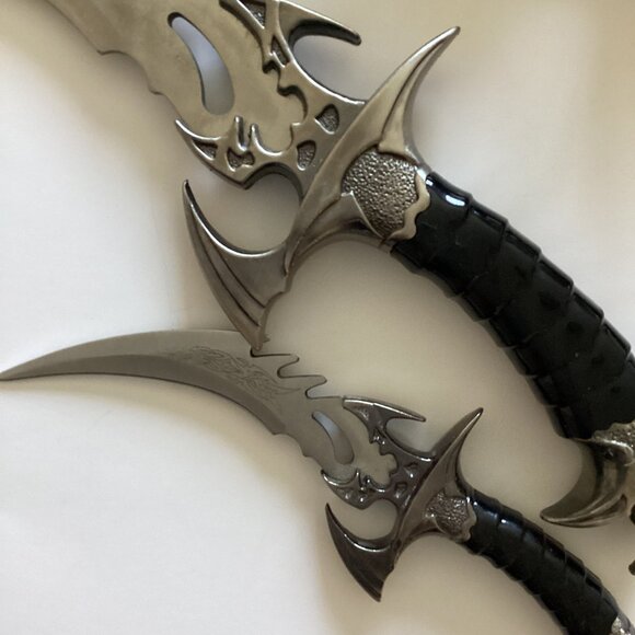 Ace Martial Arts Supply Draco Twin Fantasy Dagger Set, Silver Stainless China - Picture 13 of 14